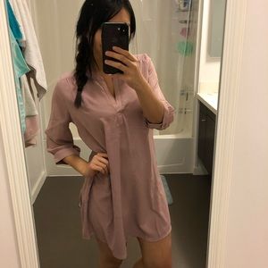 ❤️SOLD❤️Lulus Mauve V-Neck Dress